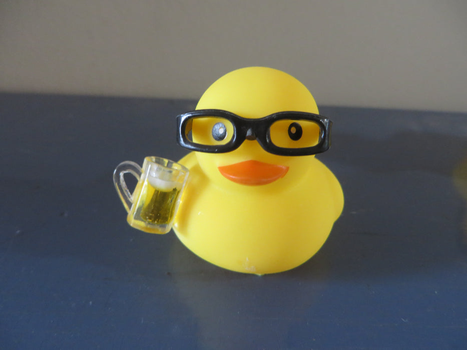 Rubber ducks with beers and glasses - beer me rubber duckies - gag gifts, beer loving friend, party favors