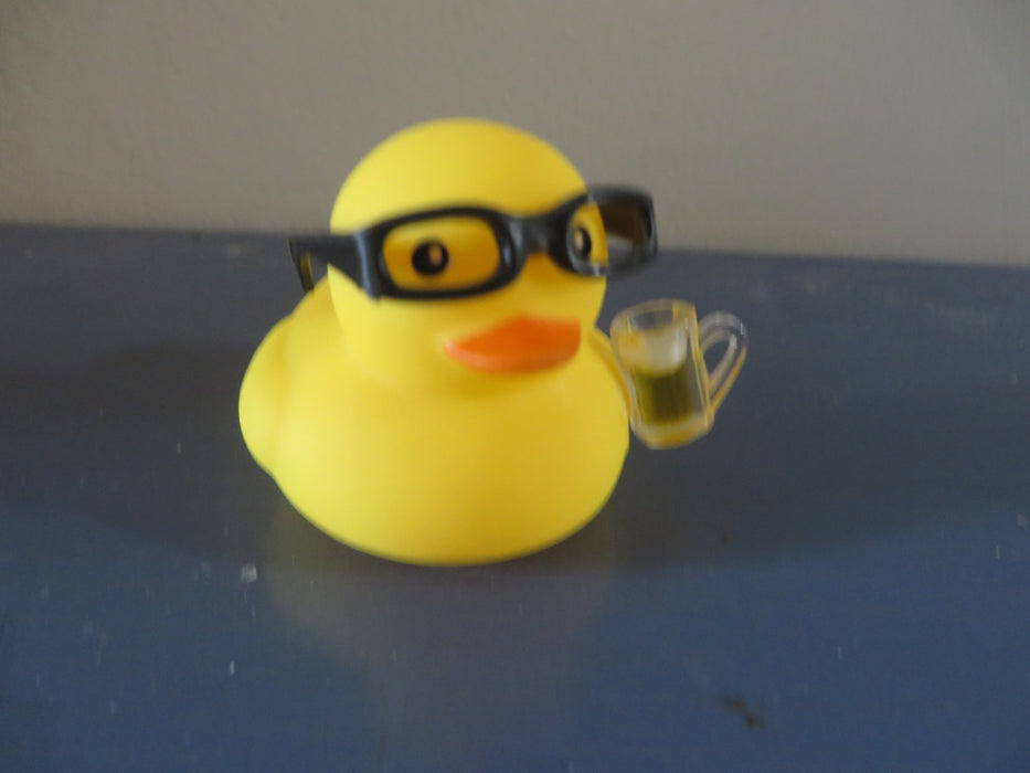 Rubber ducks with beers and glasses - beer me rubber duckies - gag gifts, beer loving friend, party favors